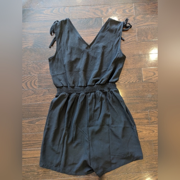 Only Short Black Romper Playsuit Sz S NWT - Picture 7 of 9